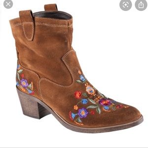 Aldo Limeira Congac Floral Western Ankle Bootie